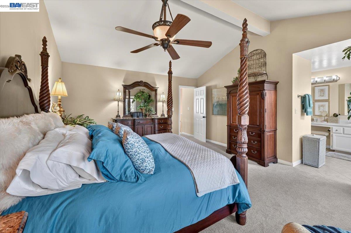 525 Silver Oak Ln