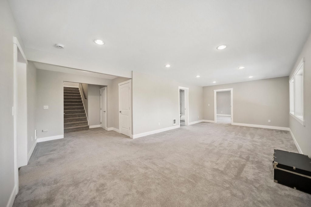 1069 NW Luoto Court