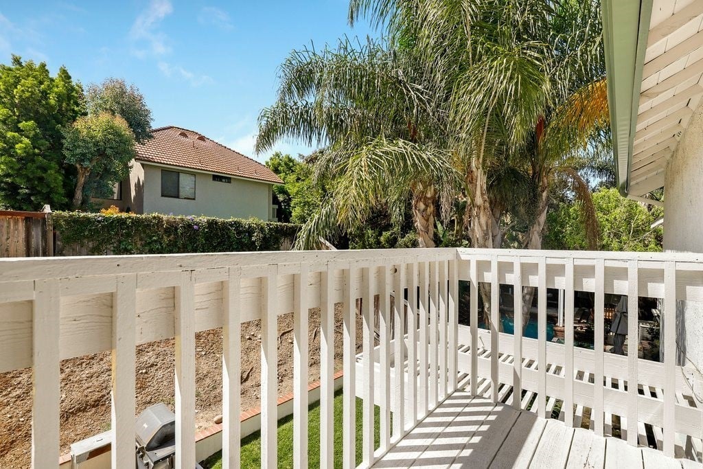 22242 Pewter Ln