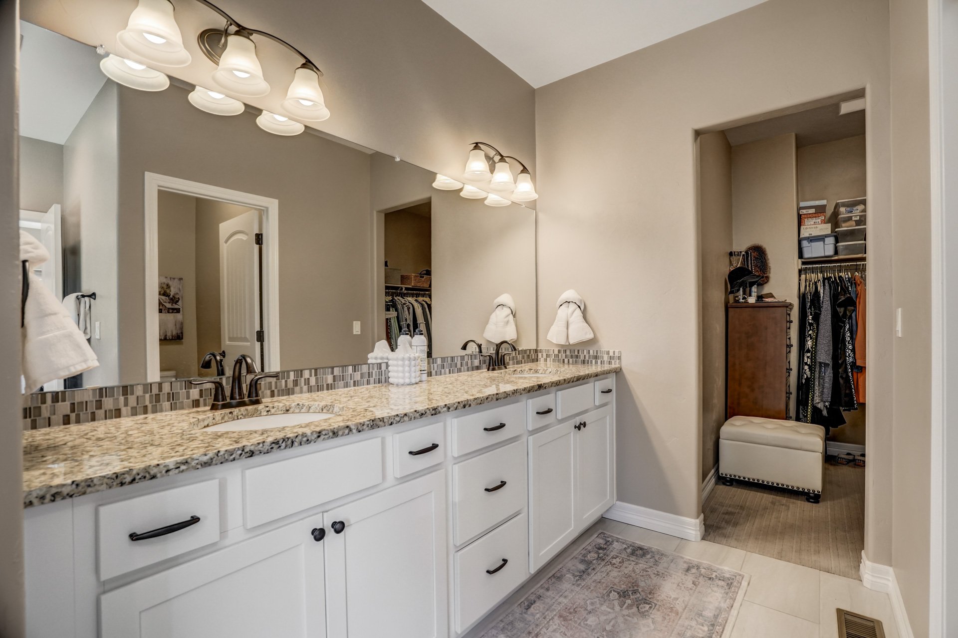429 Stone Cottage Grove