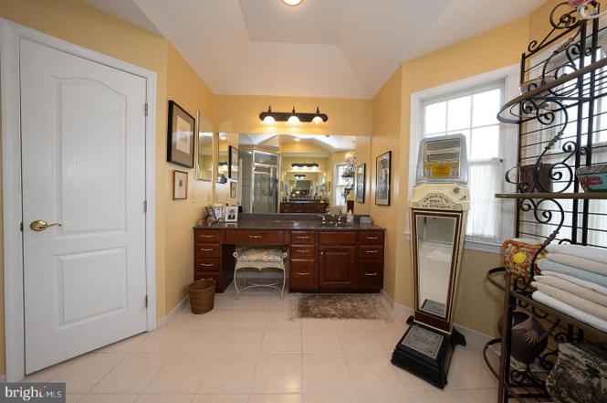 1109 Riverview Ln