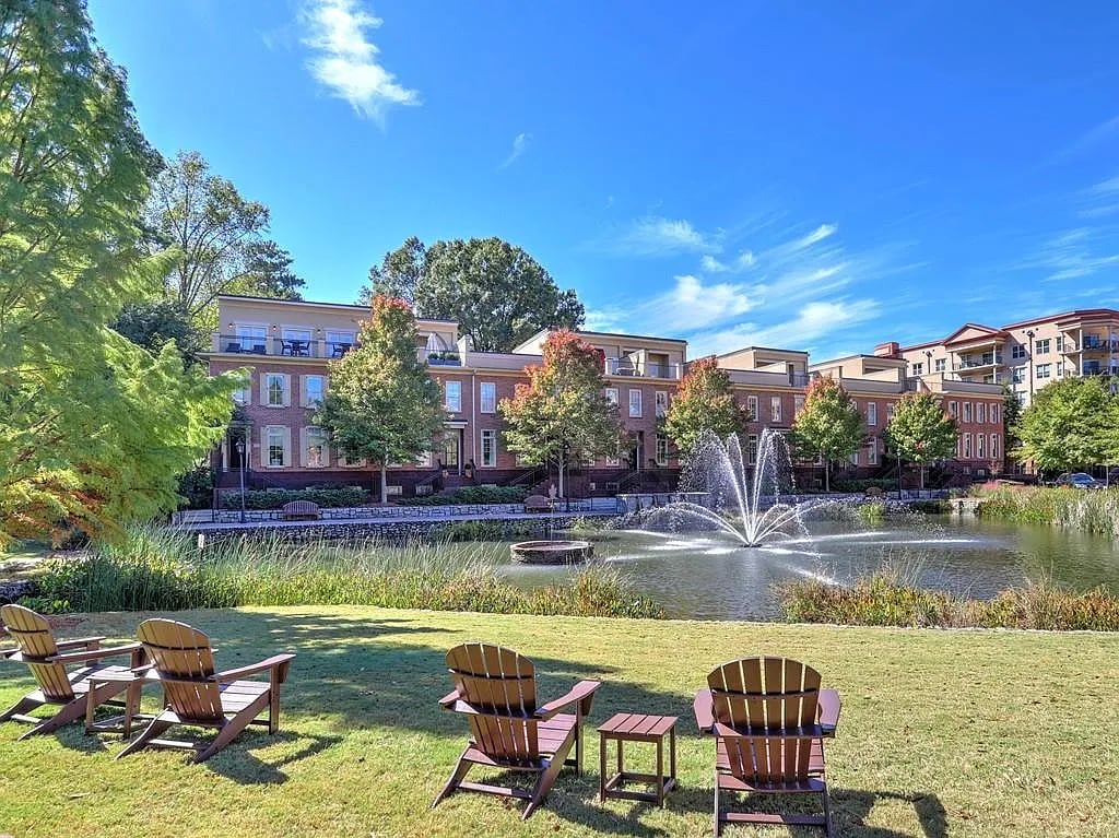 200 River Vista Dr #733