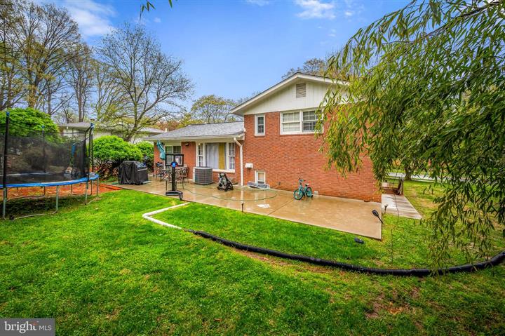 1202 Dunoon Ct
