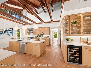 6 La Costa Way