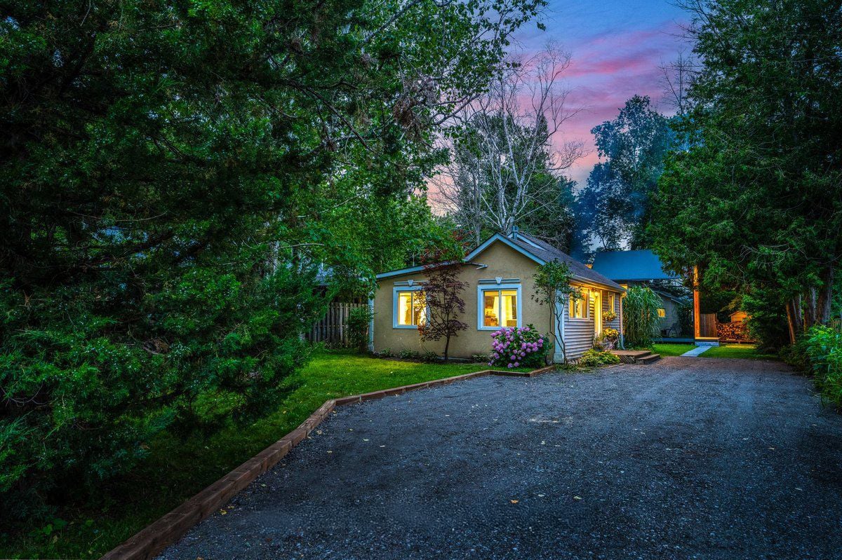 742 9th Line, Innisfil (Alcona) Ontario