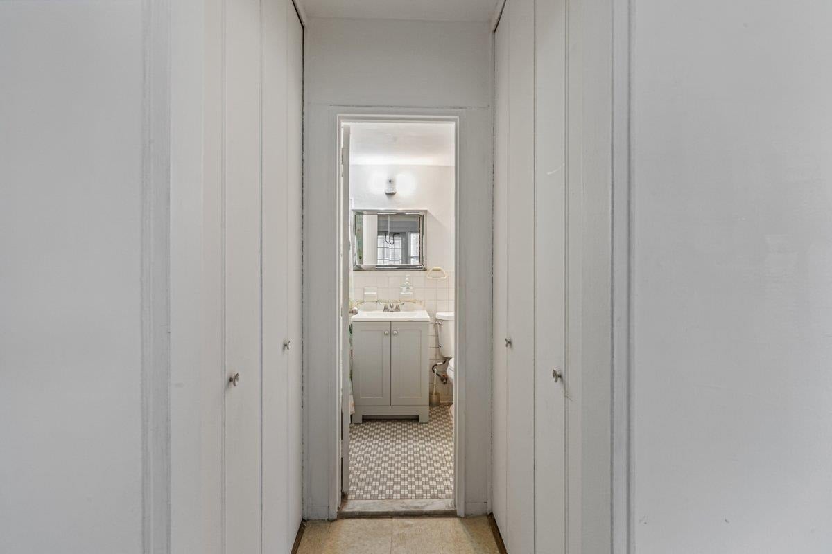 89-15 Parsons Boulevard #3J