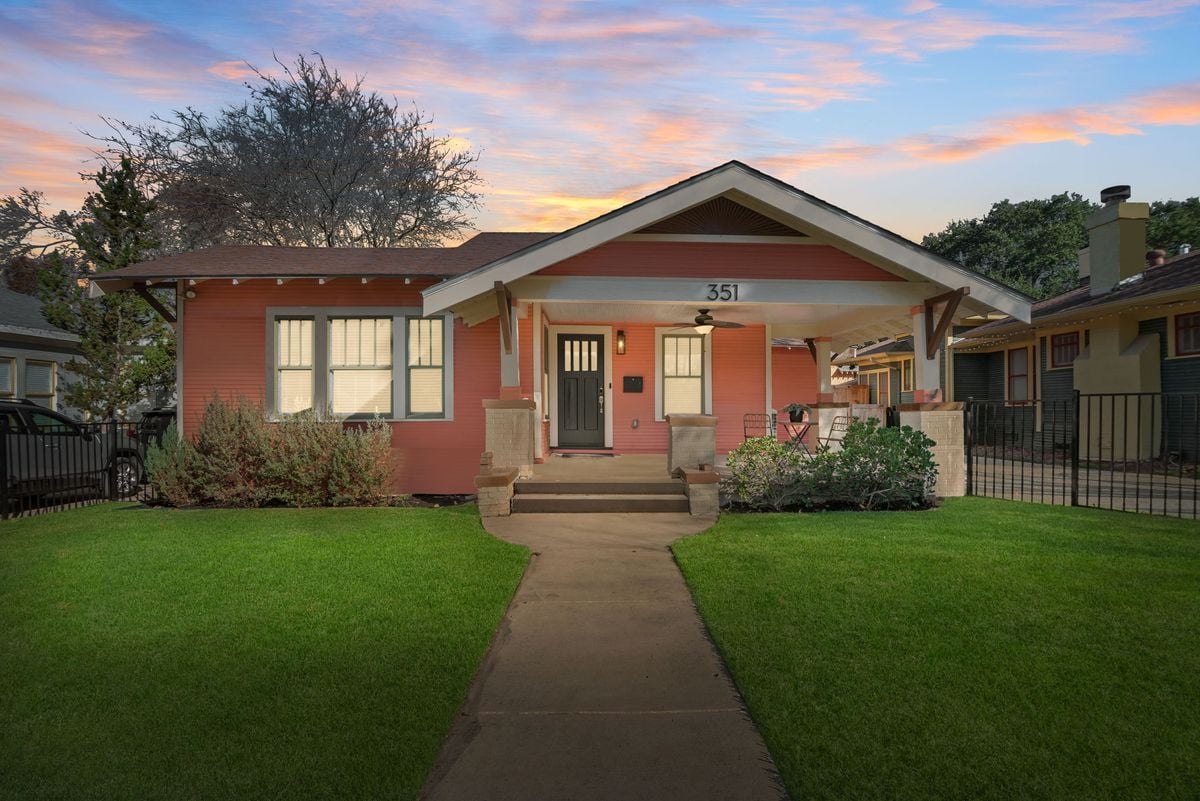 351 E Carnahan