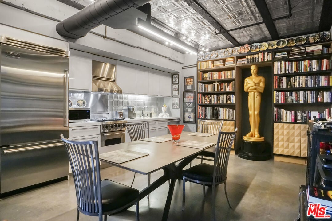 6253 Hollywood Blvd, #903