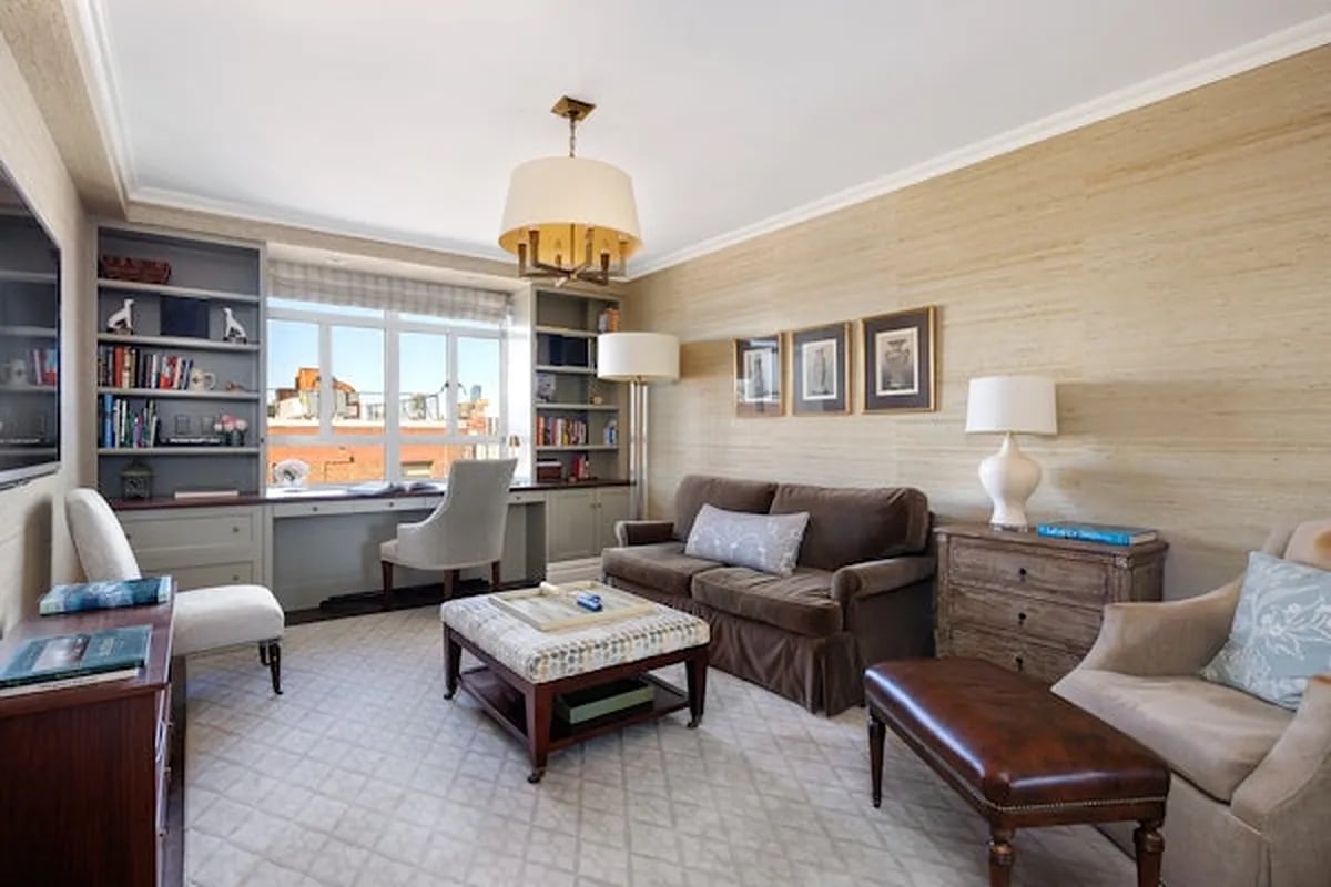 140 Riverside Dr, #18O