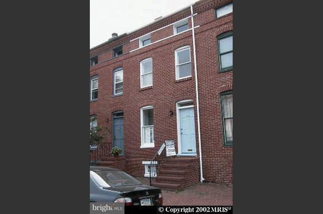 223 Scott St