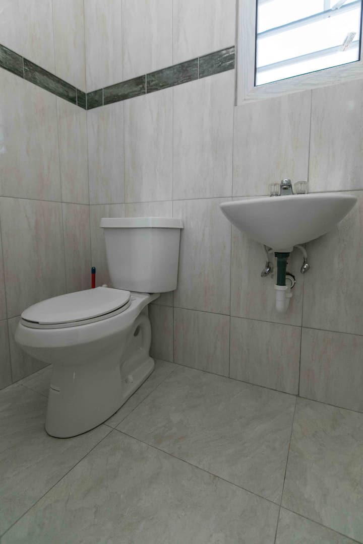 Beach House Apt 2 • 1BR + Terrace • Steps to Beach - Airbnb