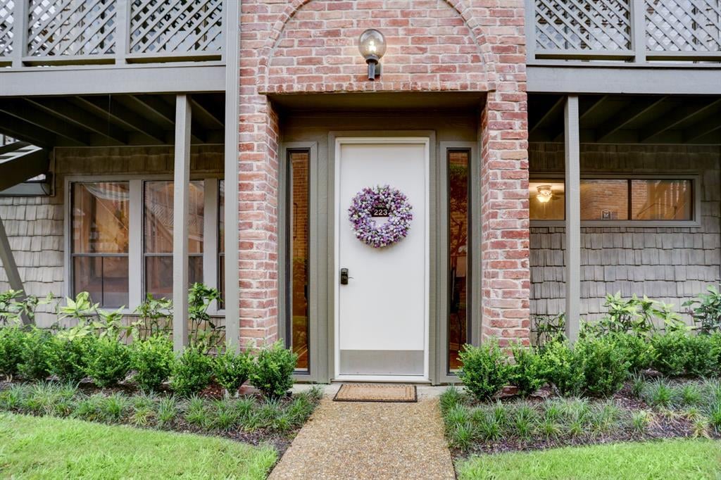 2829 Timmons Ln, #223