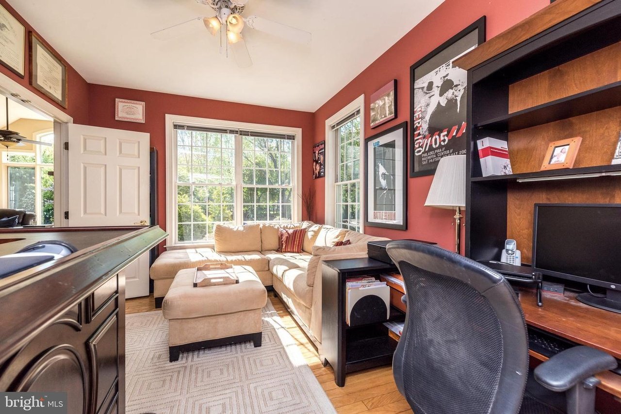 1420 Royal Oak Dr