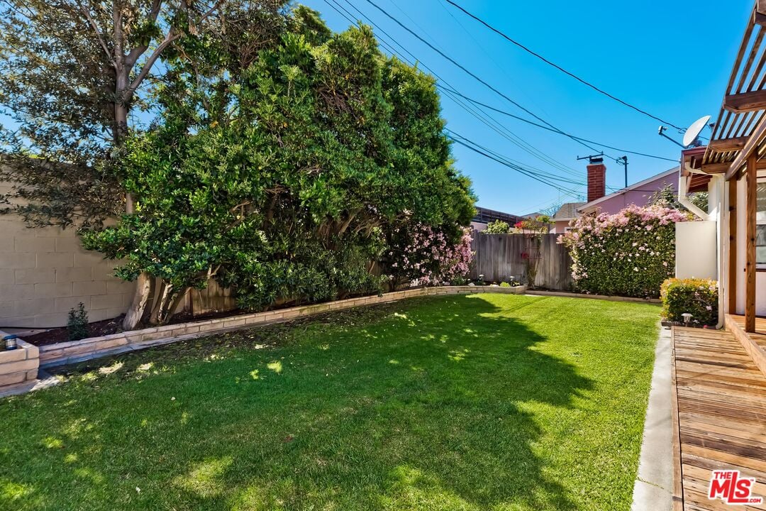 5240 W 137th Pl