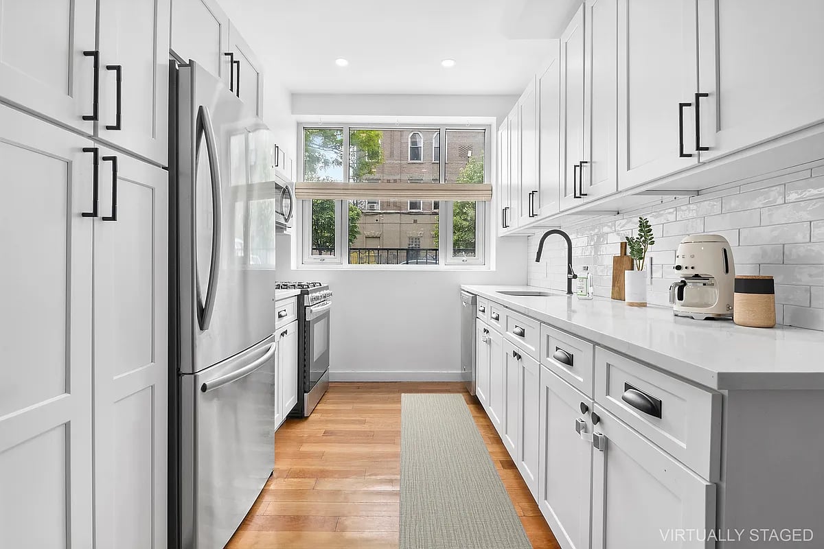 159 Irving Ave #1B