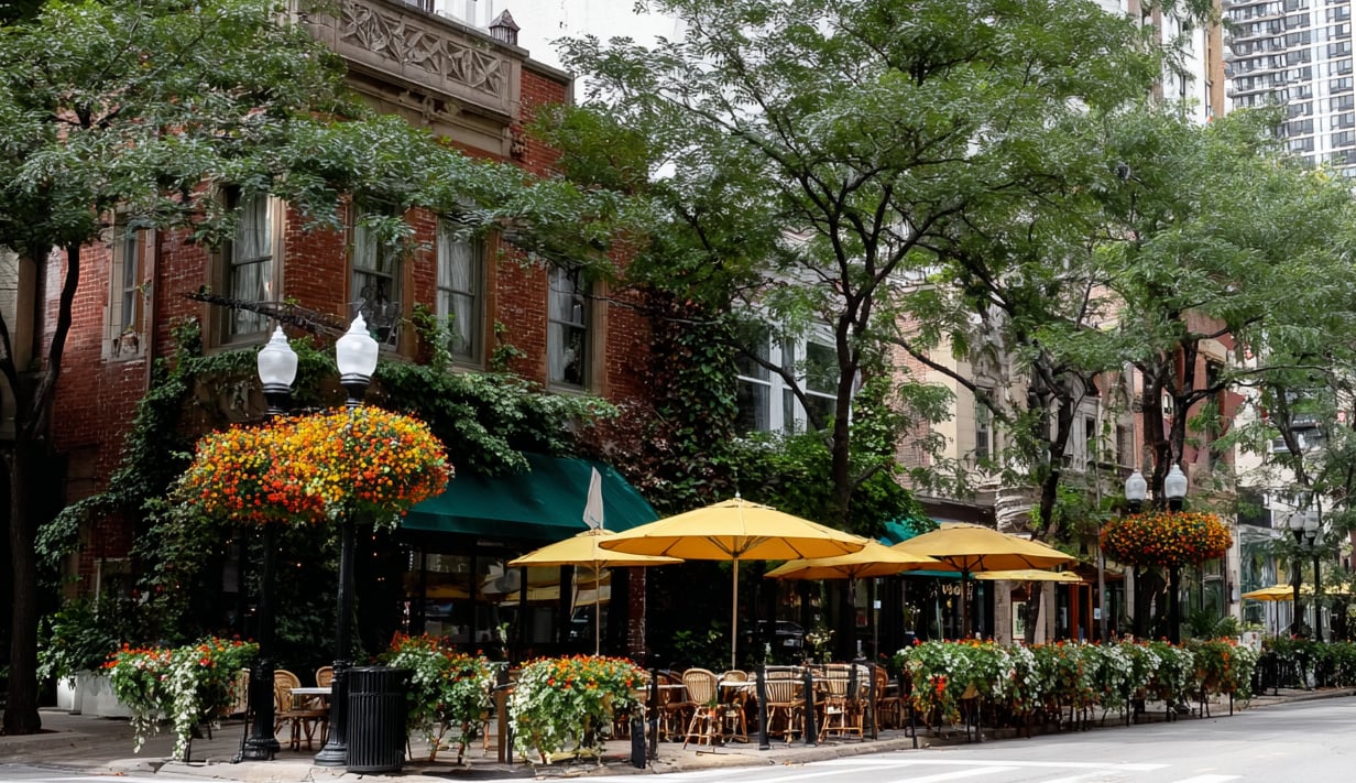 Milwaukee Avenue Goes Car-Free Twice More This Year as New Restaurants Open Nearby
