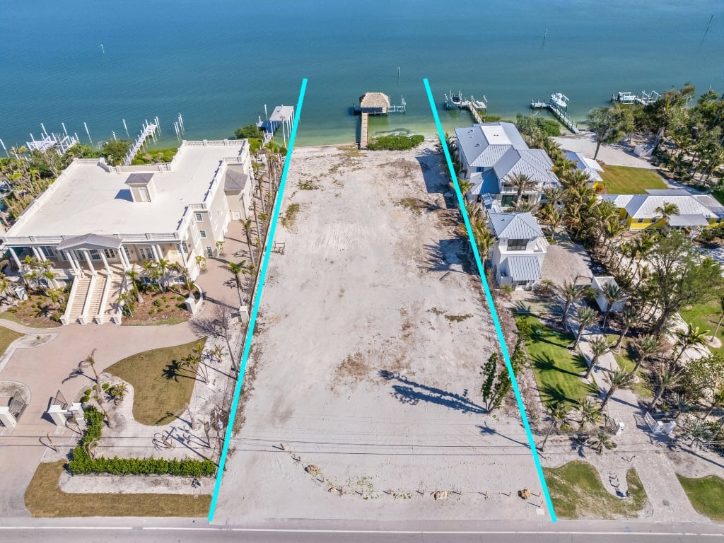15819 Captiva DR