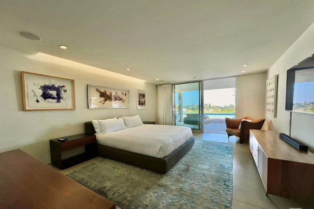 Retreat View