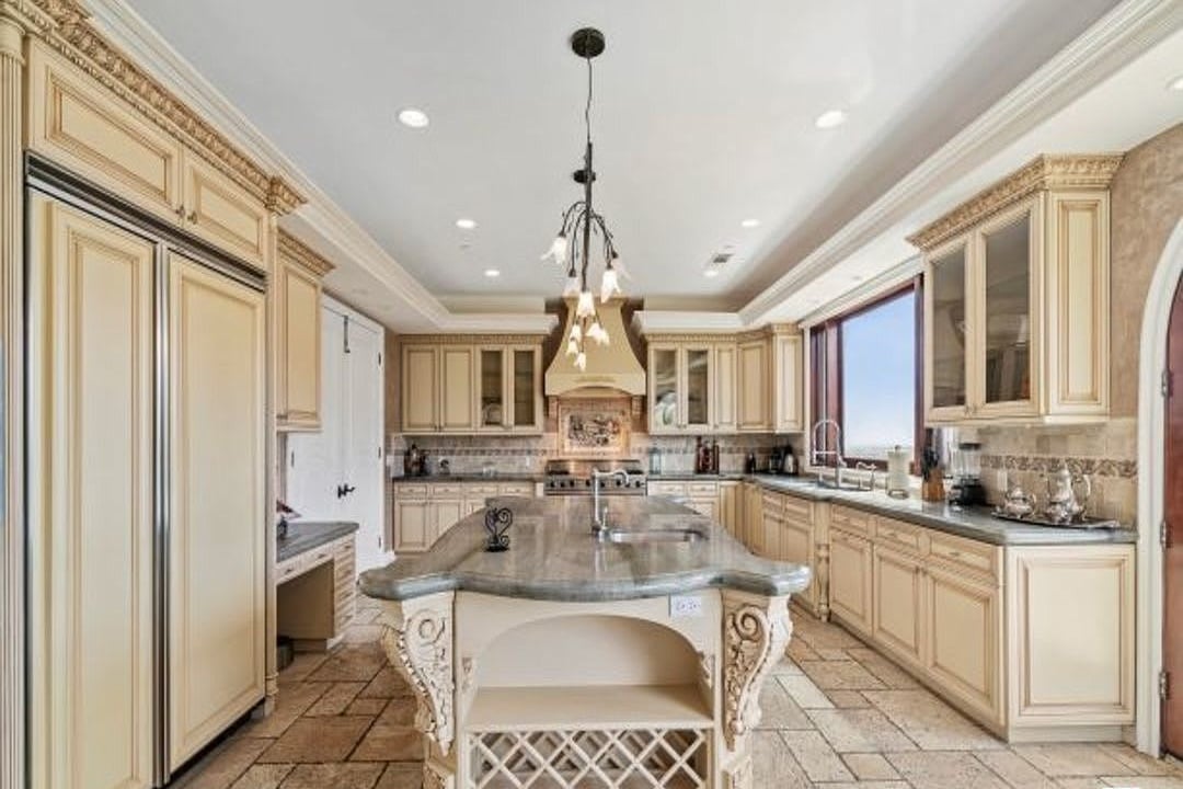 Symphony Grandeur