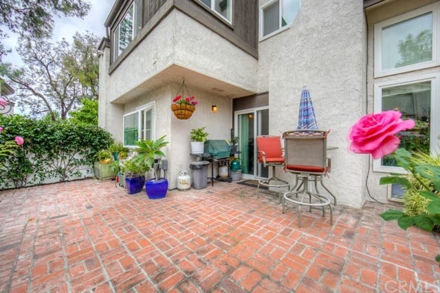 914 Van Ness Ct