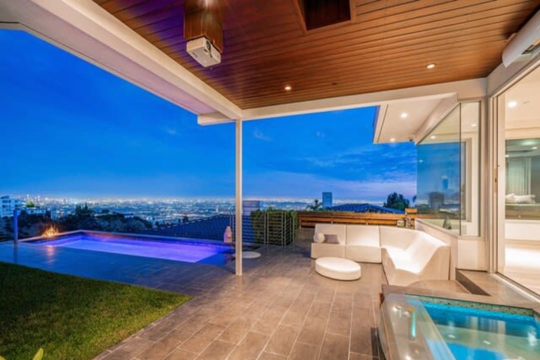 Ridge Crescent