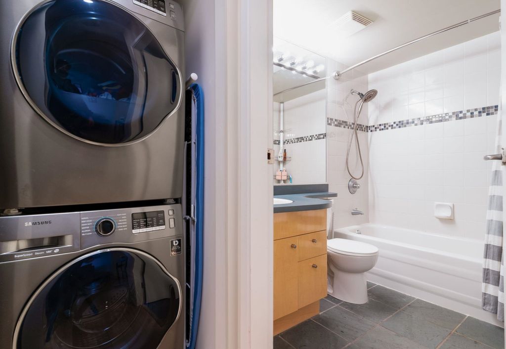 1009 Expo Blvd, #2601
