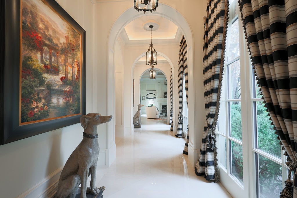 489 Lakeshore Road East
