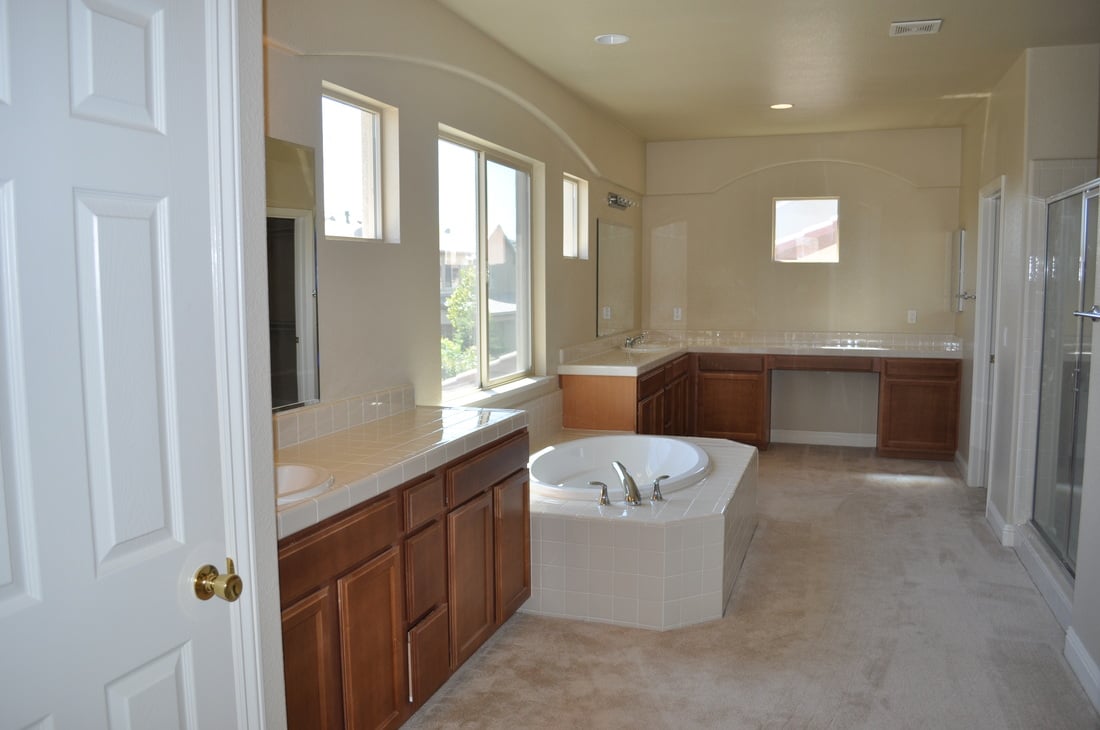 Short Sale in West Sacramento! 3855 Otay St. West Sacramento, CA 95691
