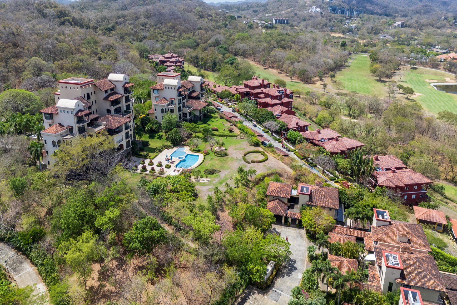Malinche 321B: Spacious 3BR Condo with Stunning Pacific Views