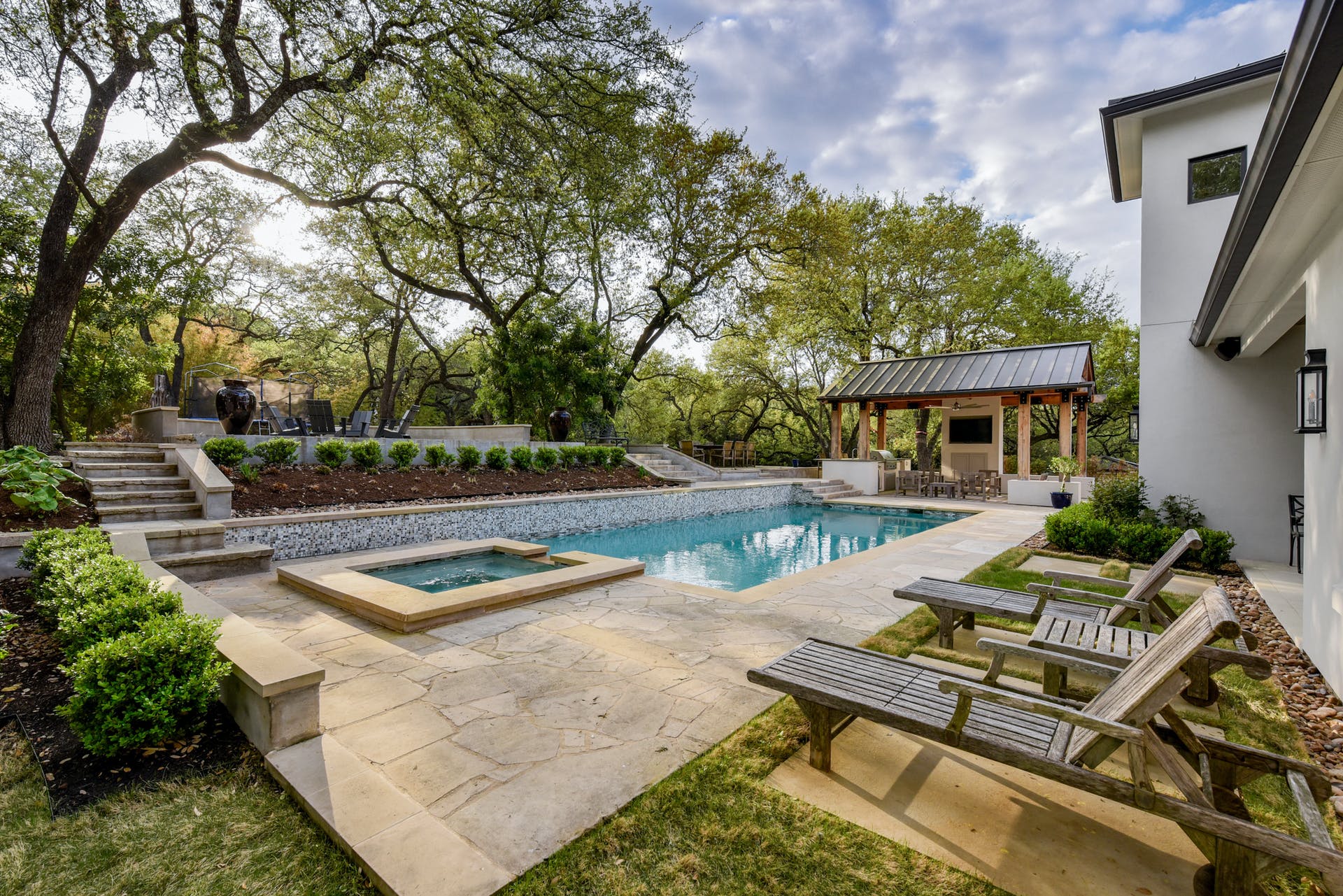 3604 Westlake Drive 