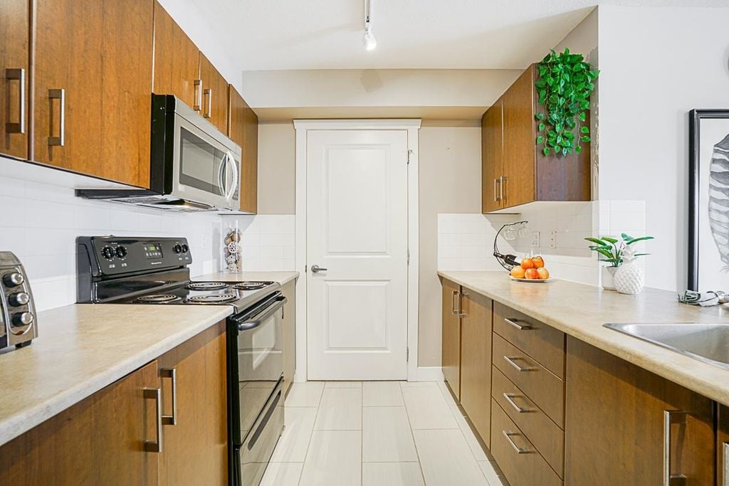 45555 Yale Rd, #308