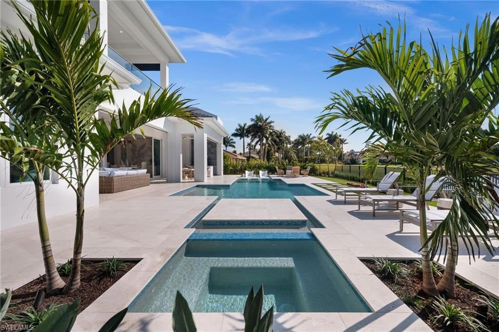 809 Wedge Dr