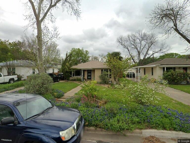 1304 Pasadena Dr