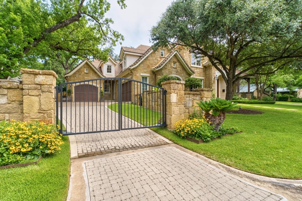 3410 Foothill Pkwy