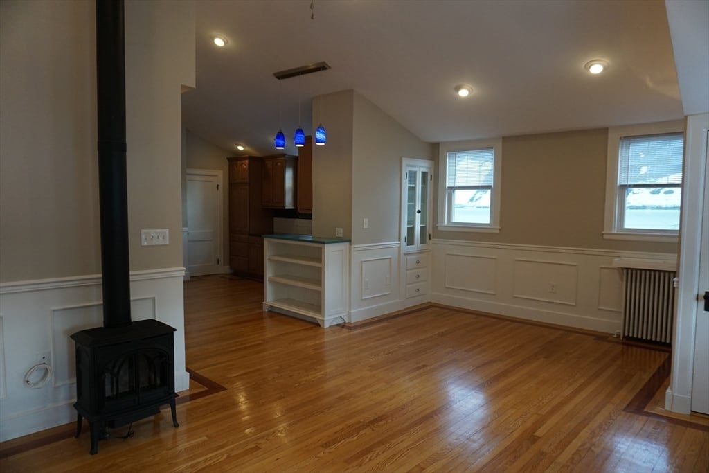 2 Littleton Road