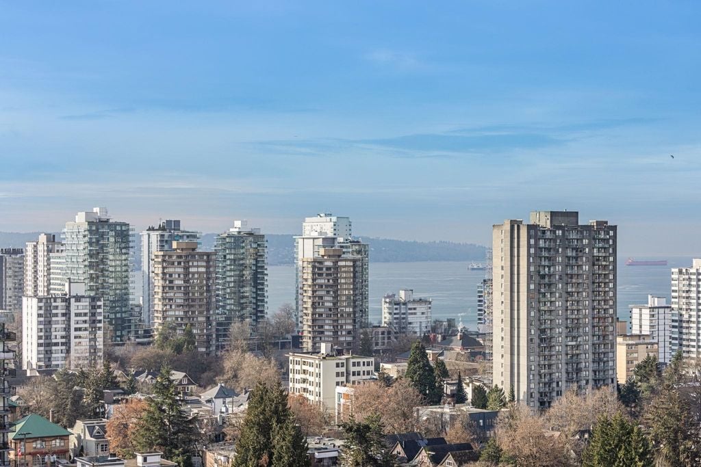 1408 Robson St, #1901