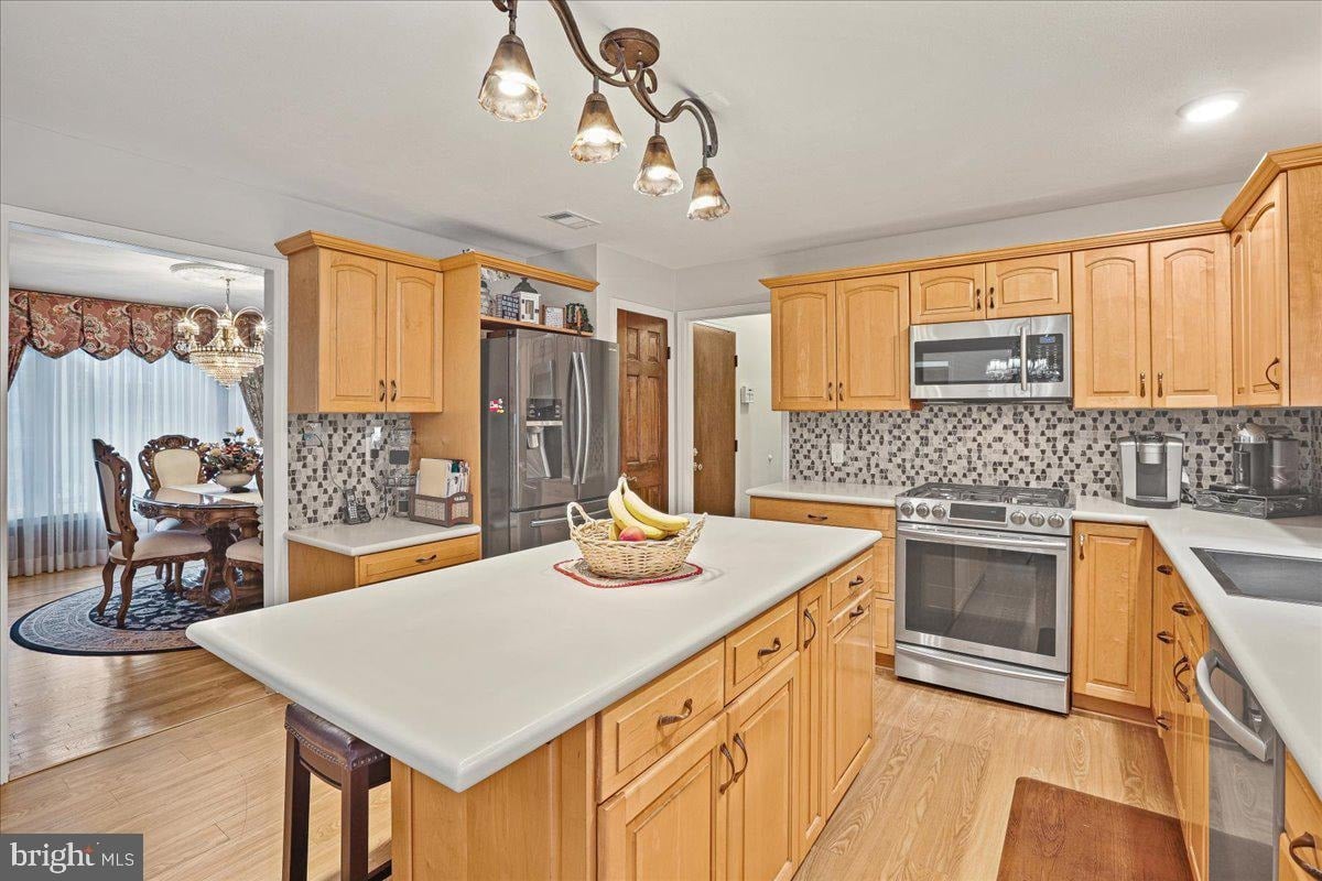 11 Canvasback Rd