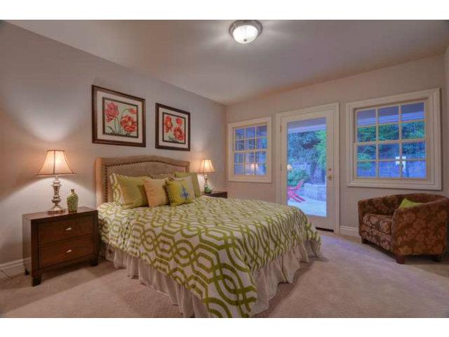  15806 HIDDEN HILL Rd