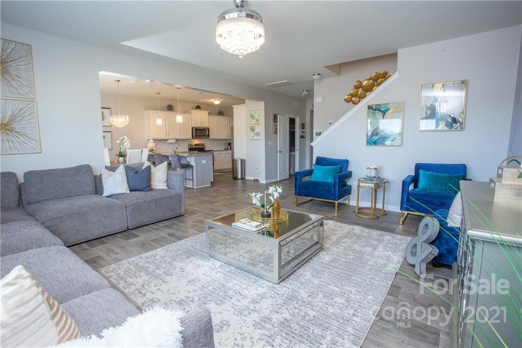 254 Austen Lakes Dr