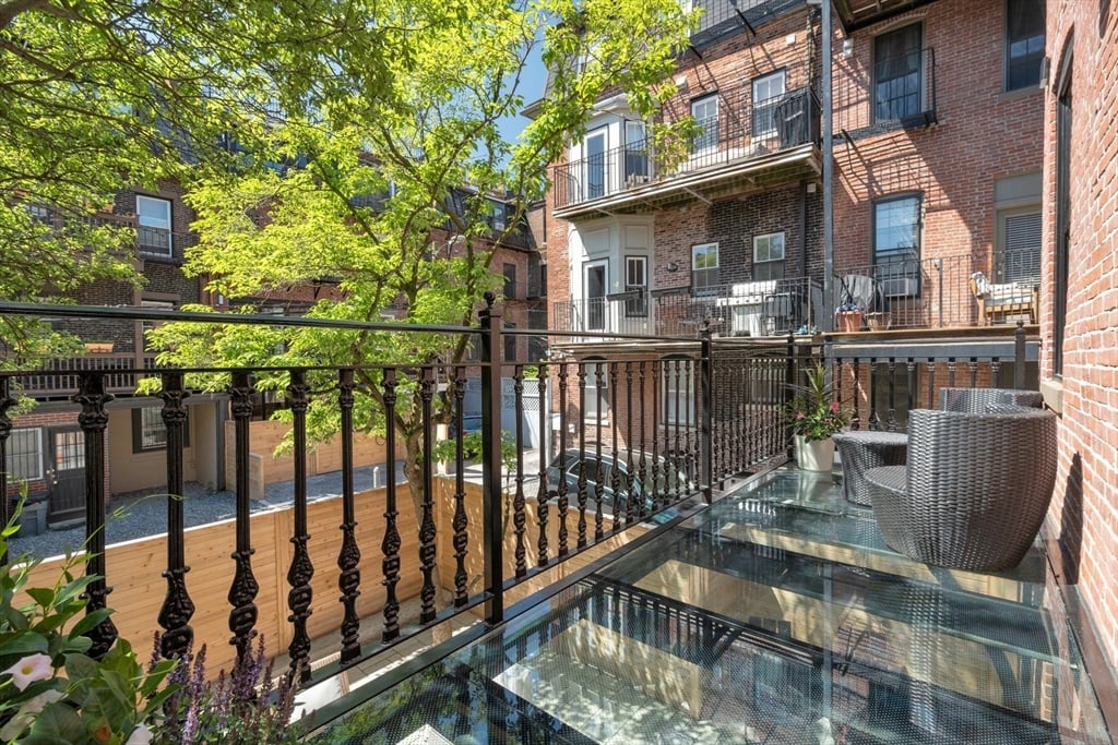 1 Dartmouth Pl