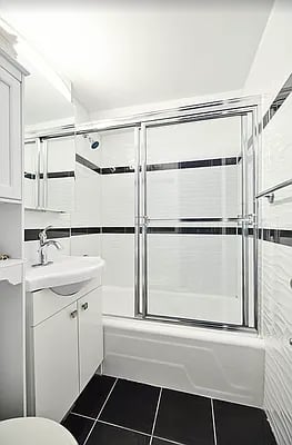 33 Greenwich Ave #10F