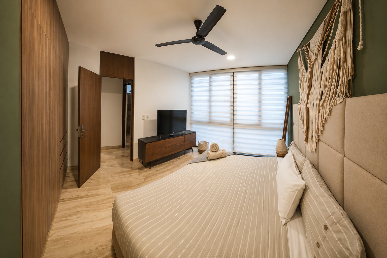 Amira Residence