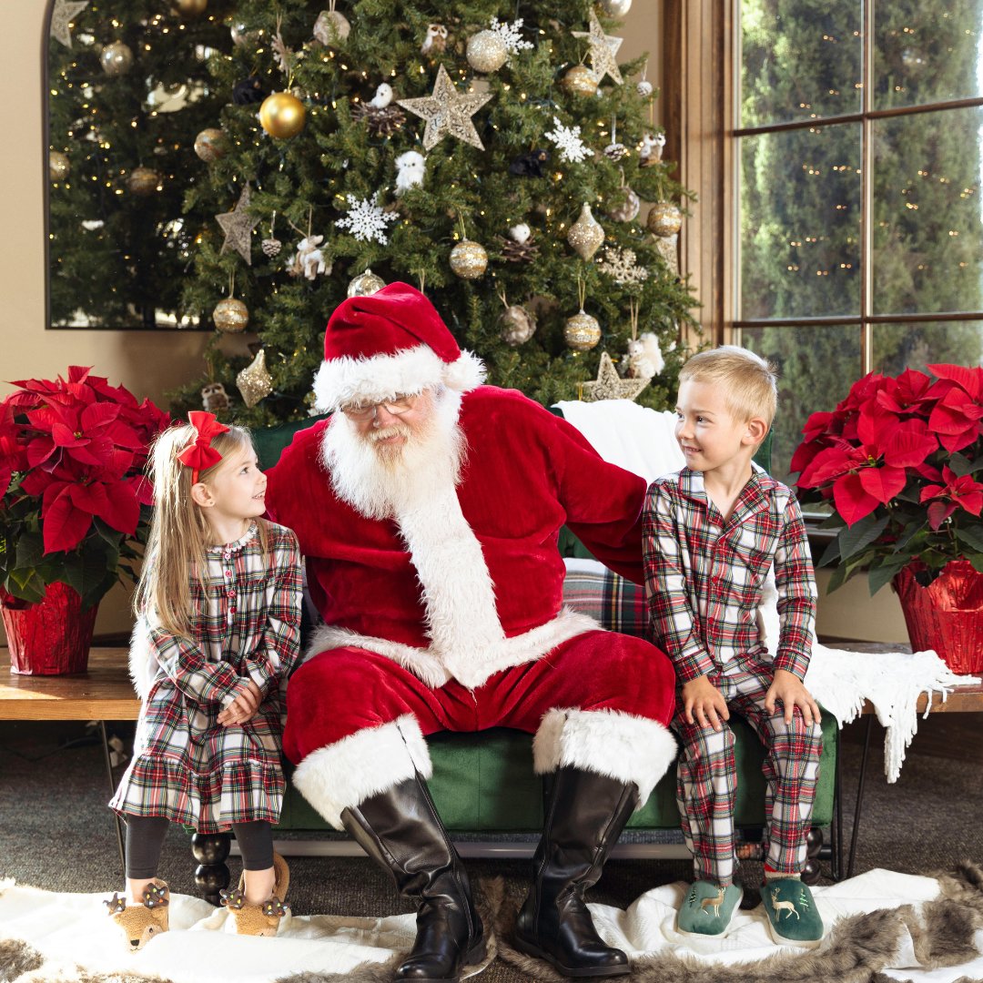 Palms Breakfast with Santa