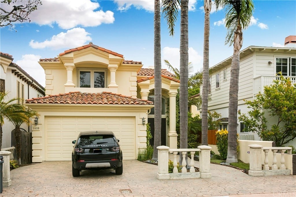 1408 Walnut Ave