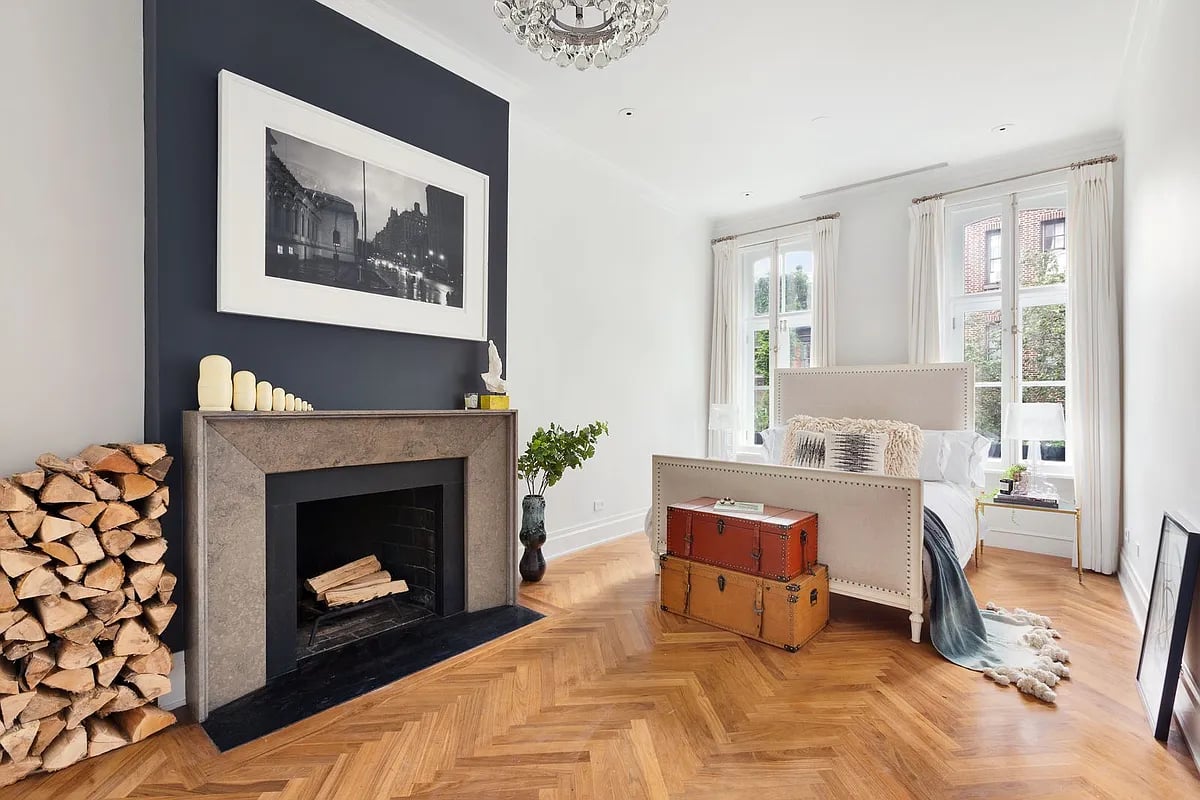 208 West 11th Street 