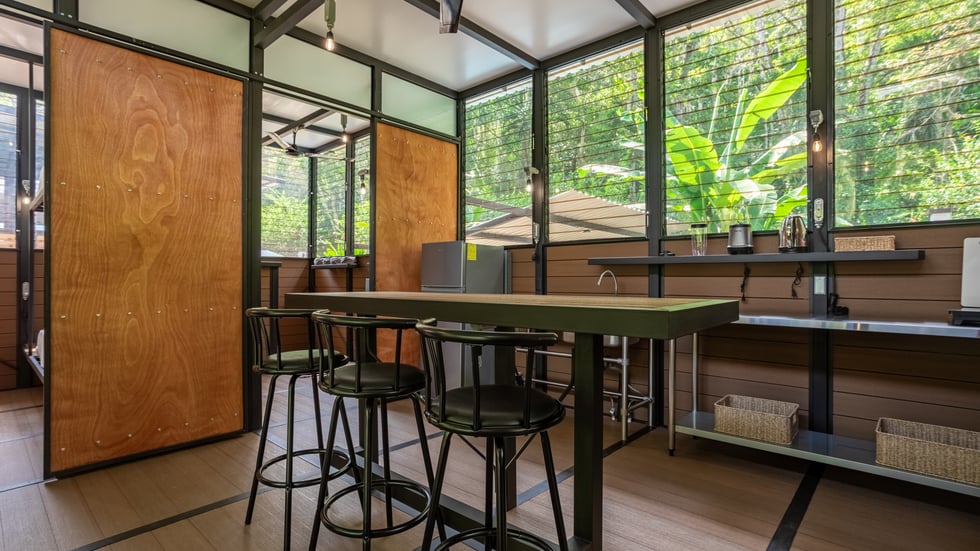 Riverfront Surf House in Playa Dominical Walk to the Beach