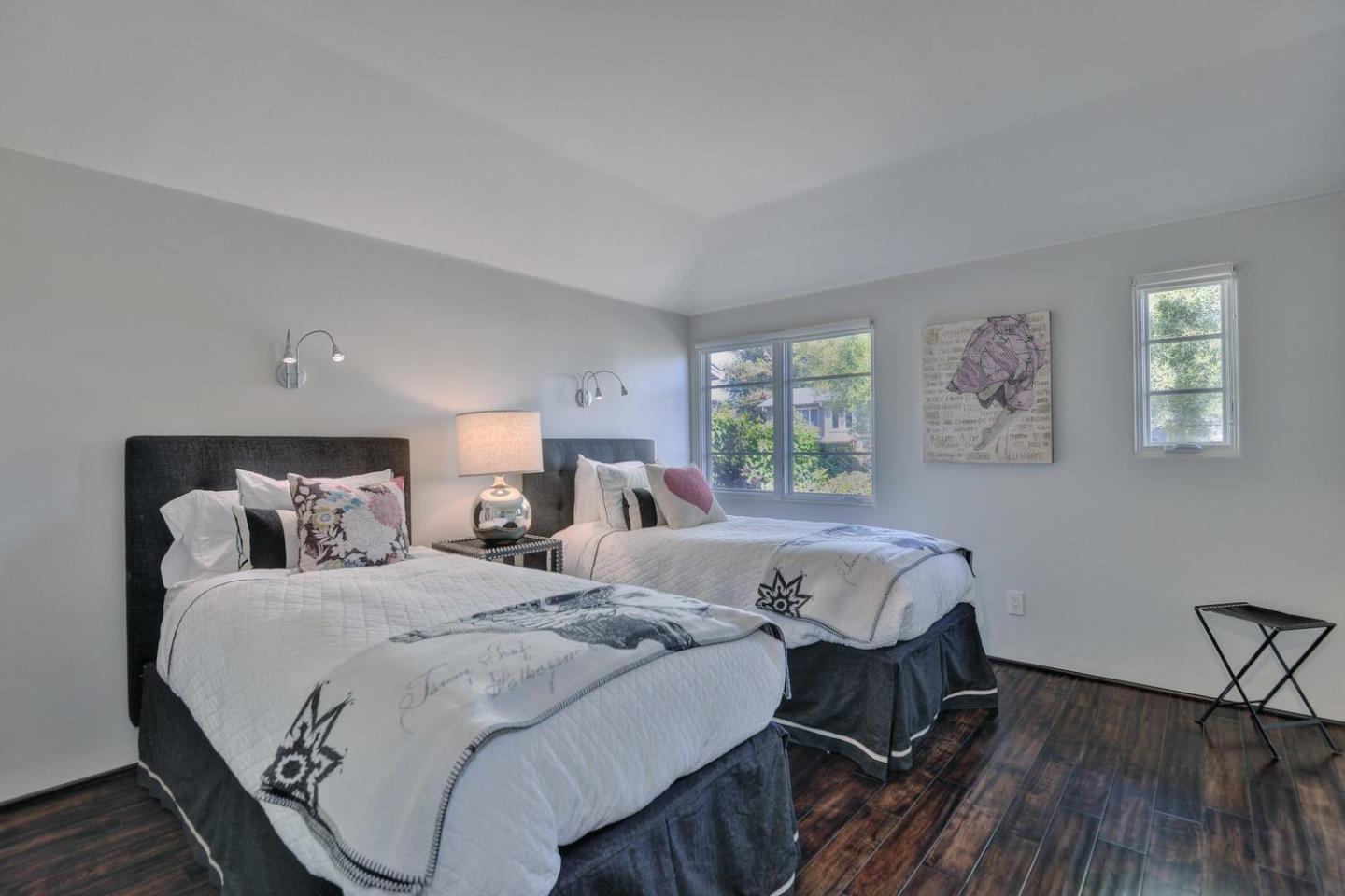 109 Elva Dr