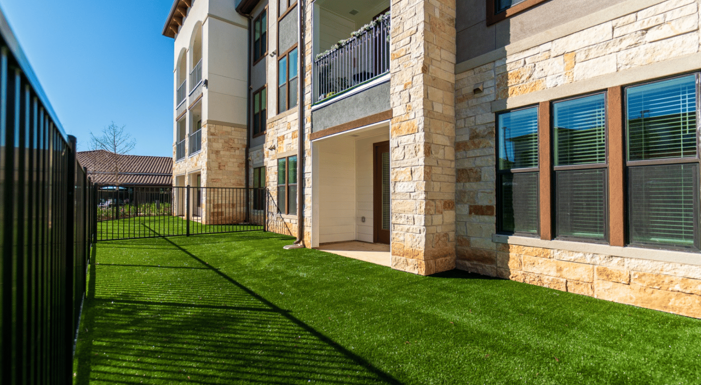 Up to $6,000 FREE rent plus and extra $750 when you look & lease within 24 hours of tour!