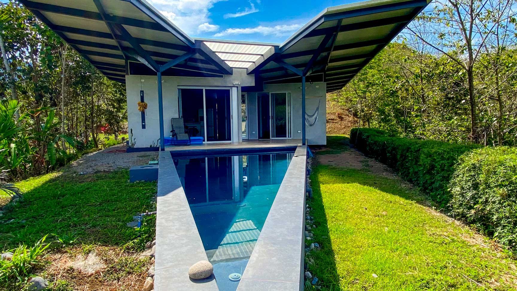32-Acre Self-Sustainable Off-Grid Farm Near Ojochal with House, Solar Power & River