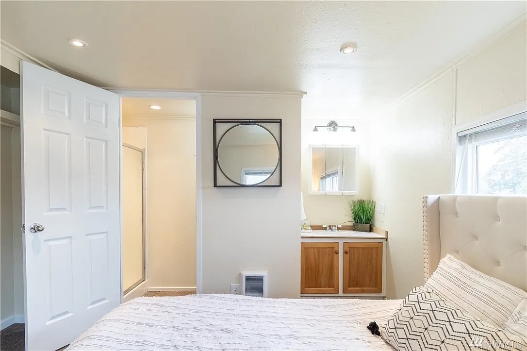 8730 206th St SE TRAILER 27